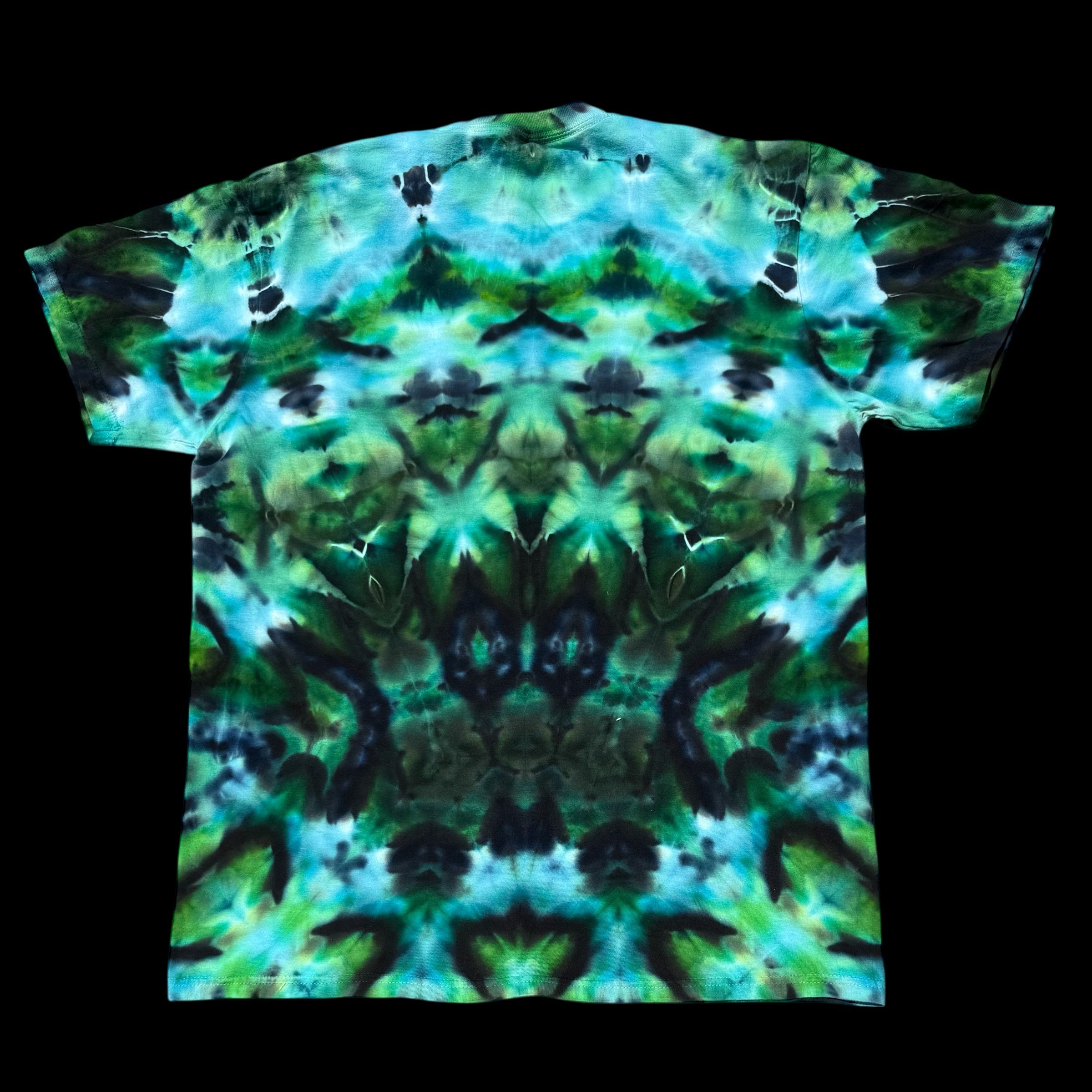 Men's T-shirt Large